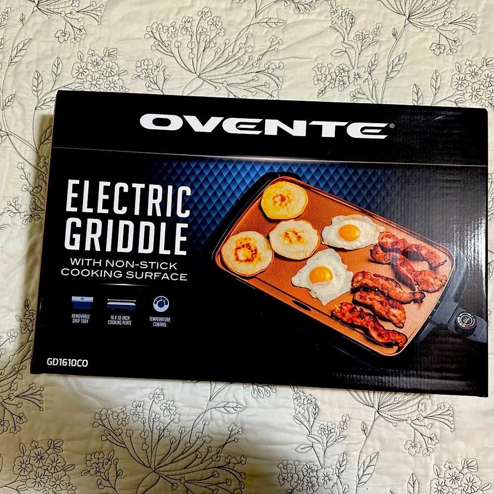 OVENTE Electric Griddle with 16" x 10" Flat Non-Stick Cooking Surface Brand New - Picture 1 of 10